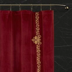 Alternative view of Best Pirce 😉 Five Queens Court Nicholas 🎄 Christmas Shower Curtain Evergreen 😉