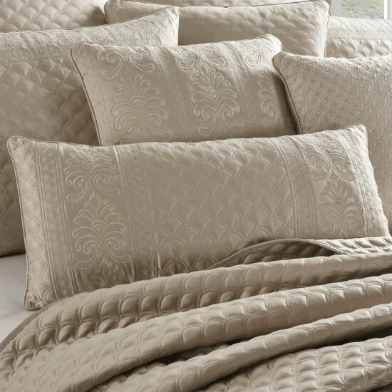 Budget β Five Queens Court Lincoln Boudoir Decorative Throw Pillow Pearl π 7 Budget β Five Queens Court Lincoln Boudoir Decorative Throw Pillow Pearl π - Image 7