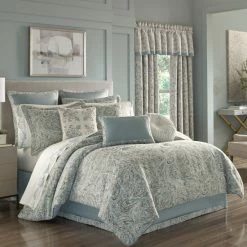 Flash Sale π₯° Five Queens Court Garrison Comforter Set π