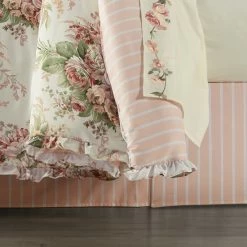 Alternative view of Hot Sale 😍 Five Queens Court Royal Court Estelle Coral Comforter Set 🎉