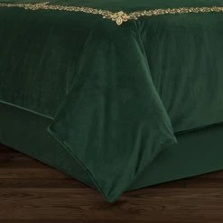 Alternative view of Best Pirce 🌟 Five Queens Court Nicholas 🎄 Christmas Bedskirt Crimson 🤩