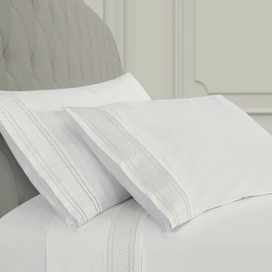 Cheapest ✨ Five Queens Court Montefiore Embroidered Pillow Case Pair Silver ❤️ 4 Cheapest ✨ Five Queens Court Montefiore Embroidered Pillow Case Pair Silver ❤️ - Image 4