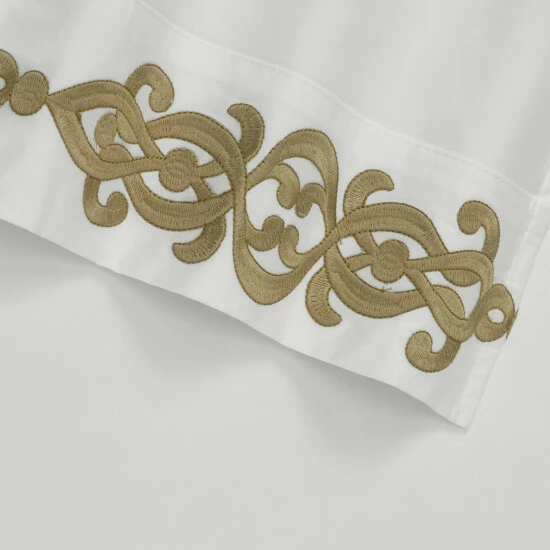 Deals β Five Queens Court Isabel Embroidered Sheet Set Ivory π€© 5 Deals β Five Queens Court Isabel Embroidered Sheet Set Ivory π€© - Image 5