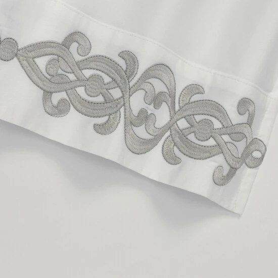 Deals β Five Queens Court Isabel Embroidered Sheet Set Ivory π€© 8 Deals β Five Queens Court Isabel Embroidered Sheet Set Ivory π€© - Image 8