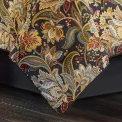 Alternative view of New 🤩 Five Queens Court Stefania Comforter Set 🔔