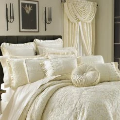 Alternative view of Coupon 🌟 Five Queens Court Maddison Comforter Set ✔️
