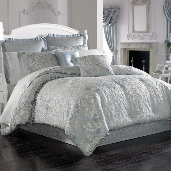Promo π₯ Five Queens Court Faith Woven Jacquard 4-piece Comforter Set β€οΈ 1 Promo π₯ Five Queens Court Faith Woven Jacquard 4-piece Comforter Set β€οΈ