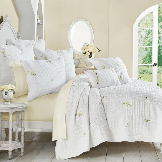 Brand new ⌛ Five Queens Court Sharon Floral Cotton Quilt ⭐ 1 Brand new ⌛ Five Queens Court Sharon Floral Cotton Quilt ⭐