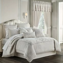 Cheapest 𧨠Five Queens Court Ania Comforter Set π