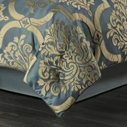 Alternative view of Outlet 🔔 Five Queens Court Carla Comforter Set 🔥