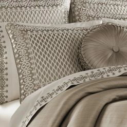 Discount π Five Queens Court Beaumont Champagne 4-piece Comforter Set π 5 Discount π Five Queens Court Beaumont Champagne 4-piece Comforter Set π -Five Queens Court Shop unnamed file 49