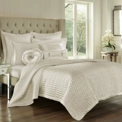 Flash Sale βοΈ Five Queens Court Saranda Geometric Quilt Natural π§¨