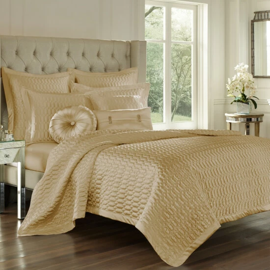 Flash Sale βοΈ Five Queens Court Saranda Geometric Quilt Natural 𧨠5 Flash Sale βοΈ Five Queens Court Saranda Geometric Quilt Natural 𧨠- Image 5