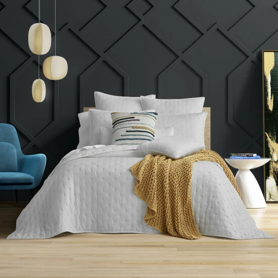 Best deal π Five Queens Court Vito Quilt Set Green π 3 Best deal π Five Queens Court Vito Quilt Set Green π - Image 3